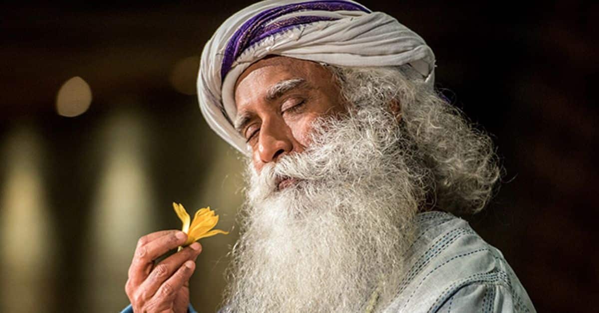 100 Sadhguru’s Most Thought-Provoking Quotes for a Meaningful Life